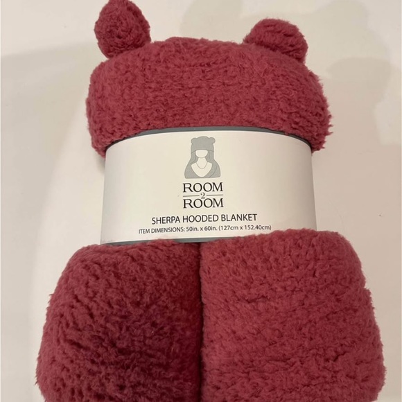 Room 2 Room Other - Room 2 Room Sherpa Hooded Blanket with ears in Rose Pink